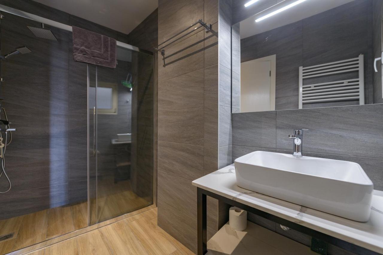 Theotokopoulos Park Renovated Appartement *